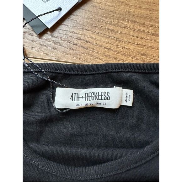 4th & Reckless Tank Sleeveless Top Size 8 Black Stretchy Women's Padded Shoulder - Picture 4 of 5